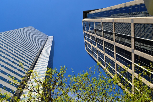 city-g30e1810be_640.jpg